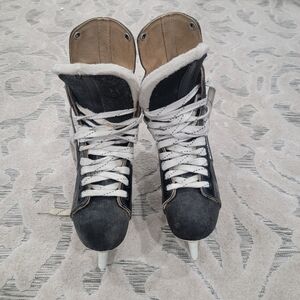 Bauer 90 Professional Men's Hockey Ice Skates Sz 8.5